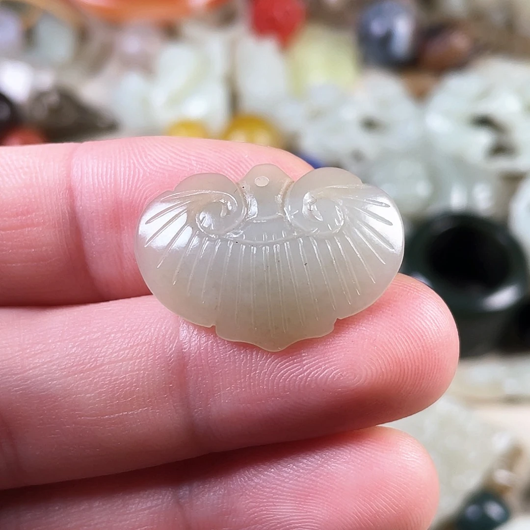 和田玉（糖玉）颈饰未镶嵌