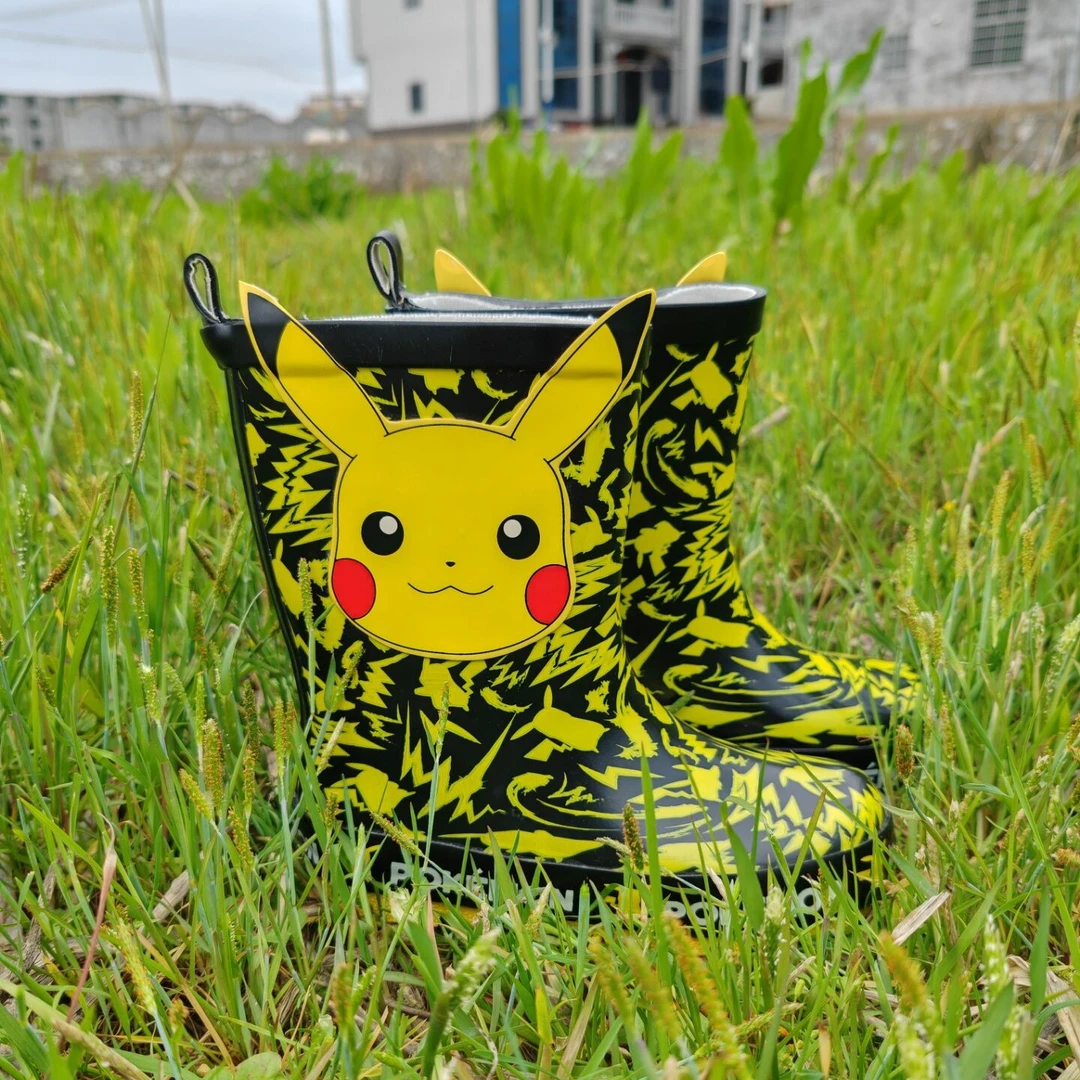 外贸瑕疵橡胶雨鞋男孩帅气四季通用学生中筒防水耐磨时尚舒适雨靴