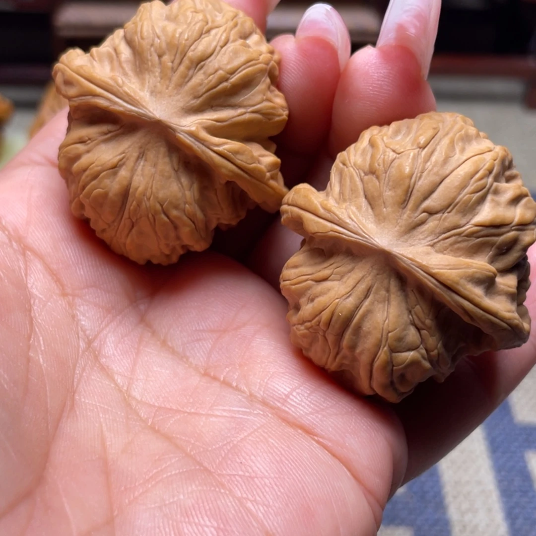 文玩核桃吊坠41野狼文玩