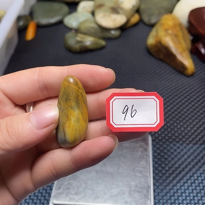 和田玉未镶嵌挂件96