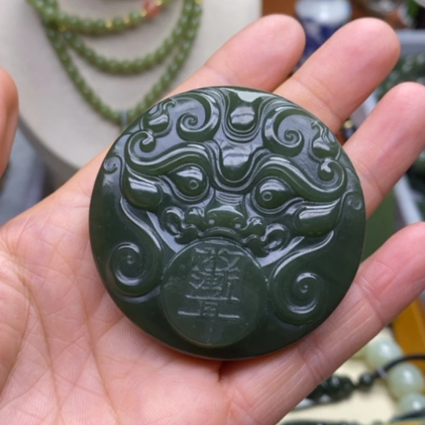 【闪购商品】未镶嵌和田玉挂件轻**月