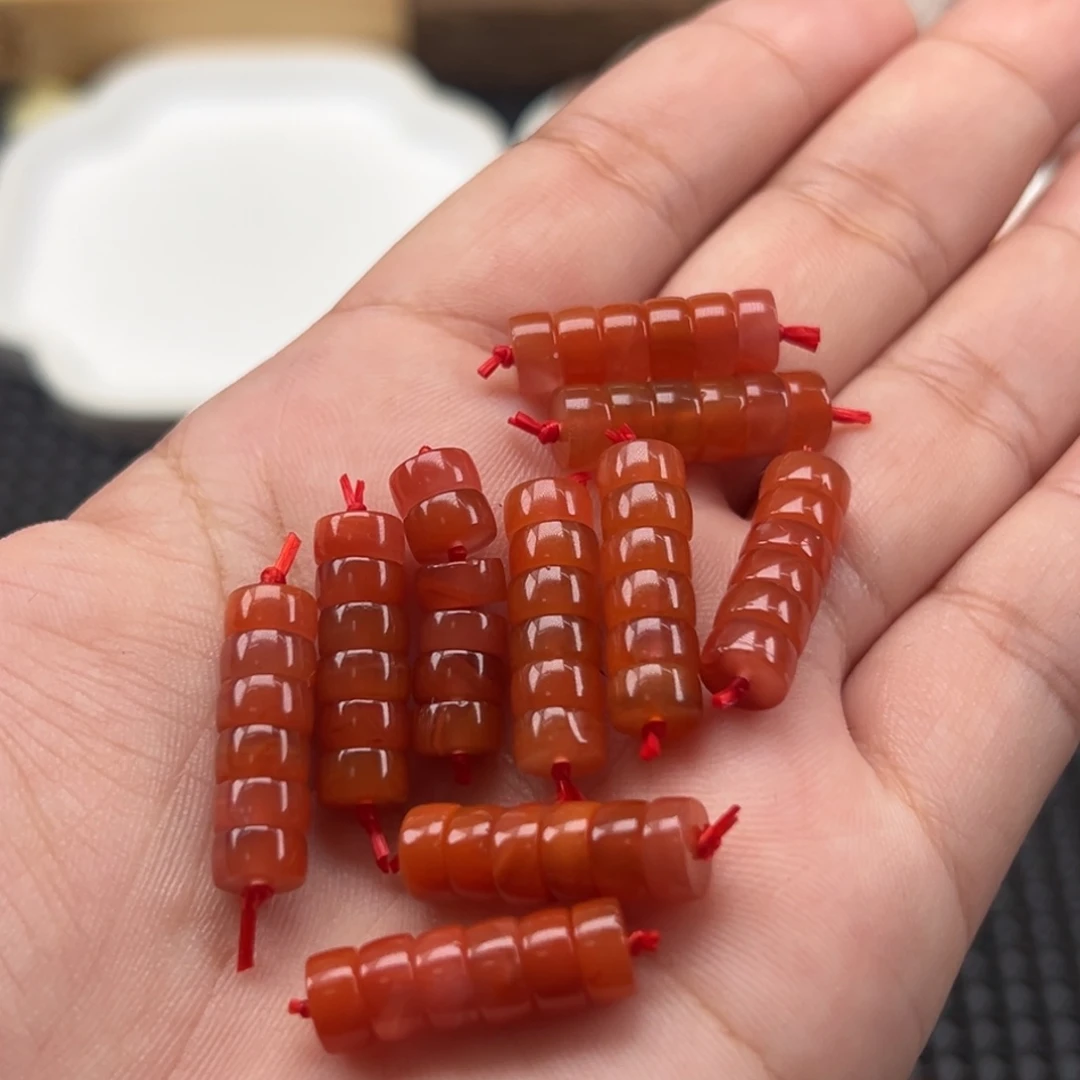 南红玛瑙未镶嵌吊坠(不含链)多样性