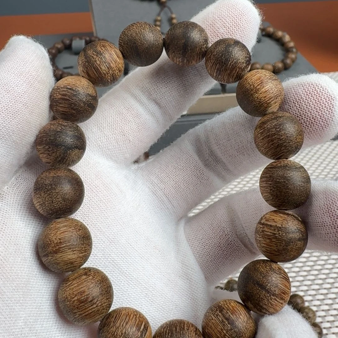 沉香手串正区文莱红油软丝沉香手串9分沉1.3规格17克