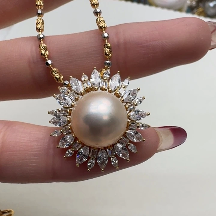 拼合珍珠（马贝珠）颈饰未镶嵌