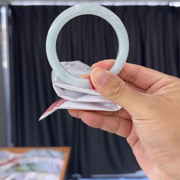 翡翠手镯未镶嵌纯天然缅甸翡翠a货