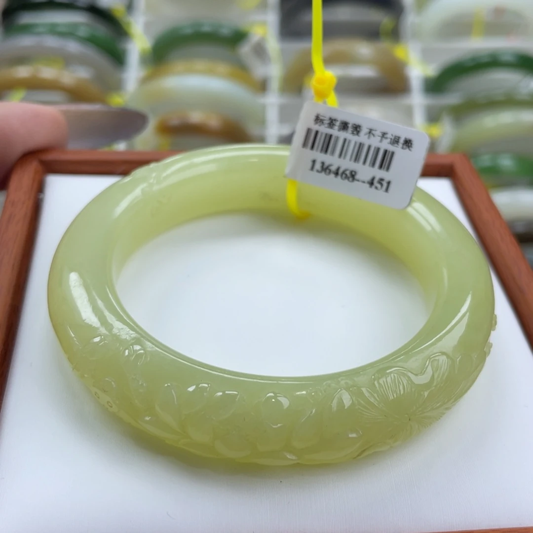 【闪购商品】未镶嵌手镯和田玉40 53/54