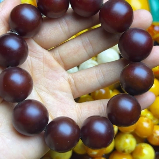 琥珀未镶嵌手链蜜蜡