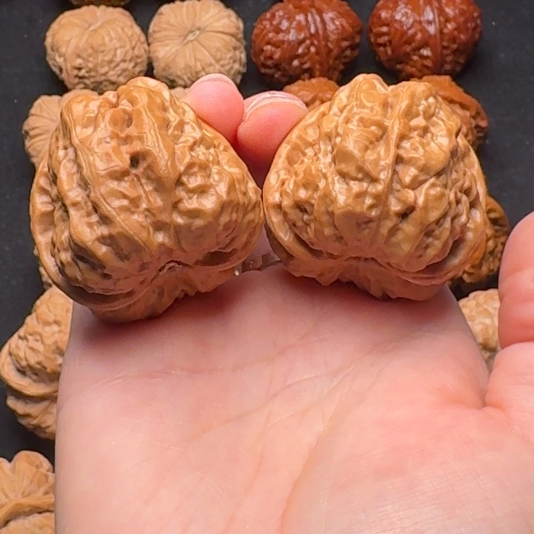 25头茬 文玩核桃蛤蟆39