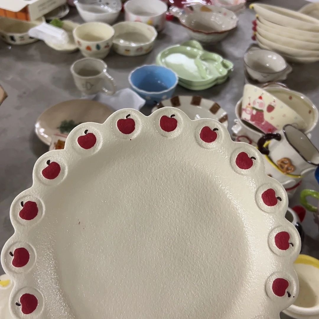 瓷微瑕苹果盘一个