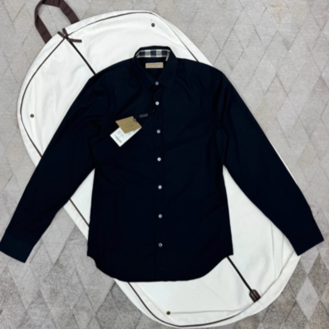 全新未使用 BURBERRY/博柏利 129167 黑色战马刺绣衬衫