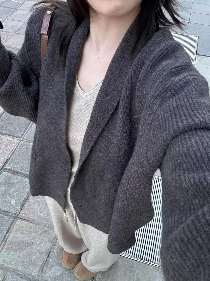 灰色慵懒毛衣外套女春季新款韩系高级翻领针织开衫上衣百搭休闲裤