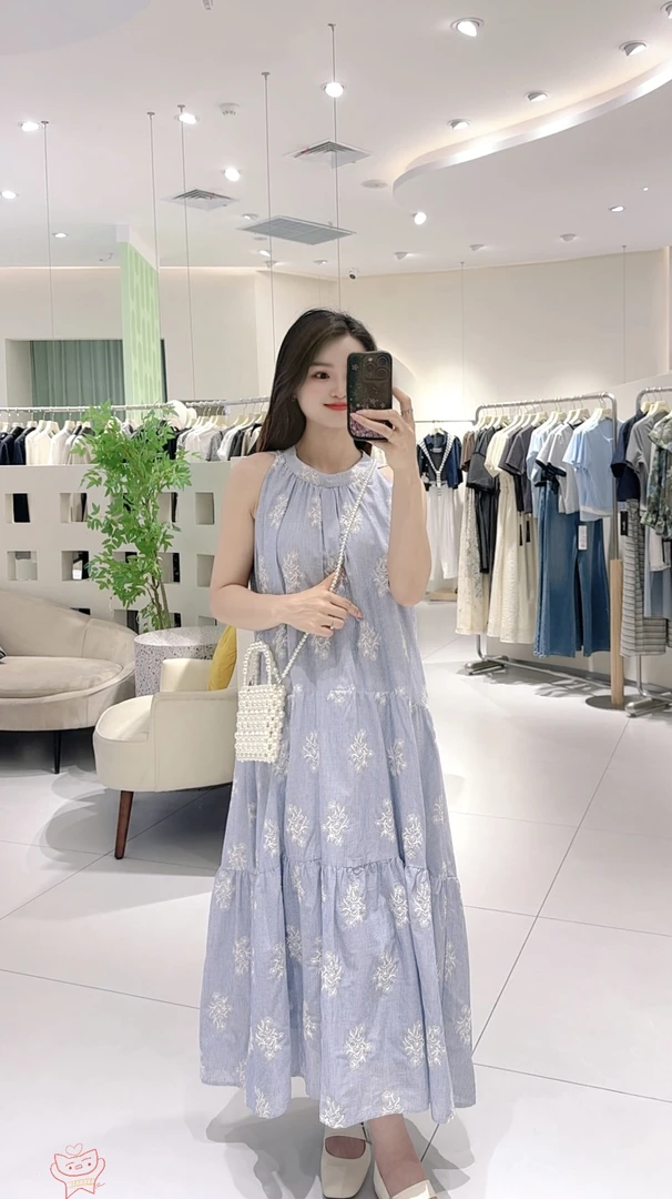 艾然夏季上新刺绣挂脖连衣裙气质长裙甜美韩系时尚显瘦35Y5