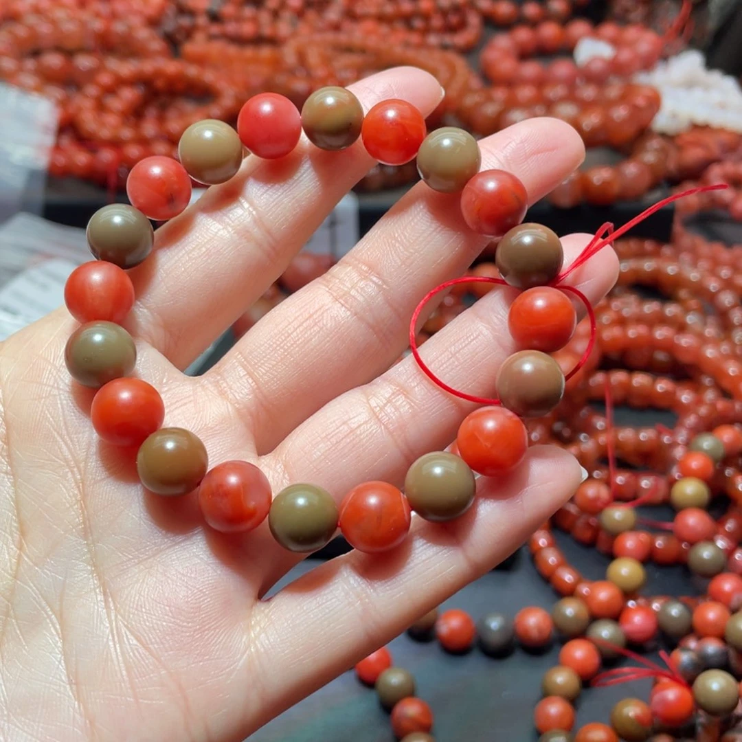 南红玛瑙手链未镶嵌三****士