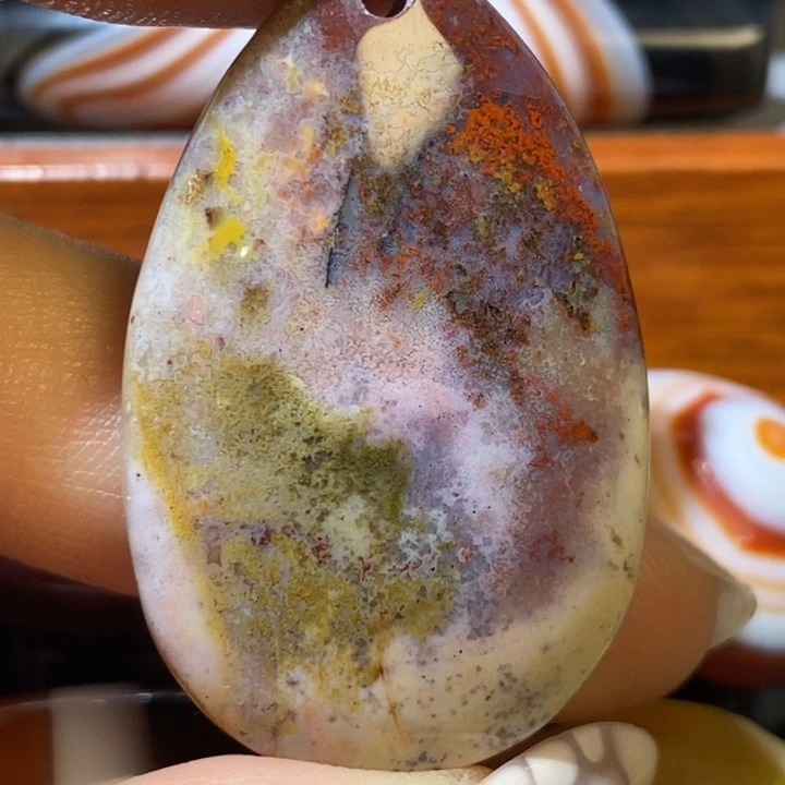 未镶嵌颈饰玛瑙/玉髓