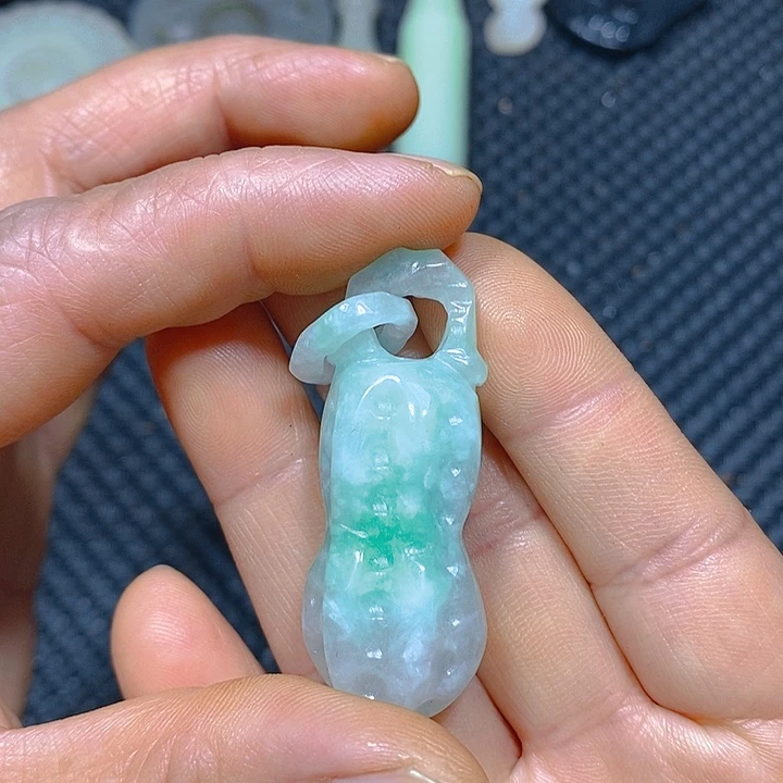 未镶嵌手链和田玉（糖玉）