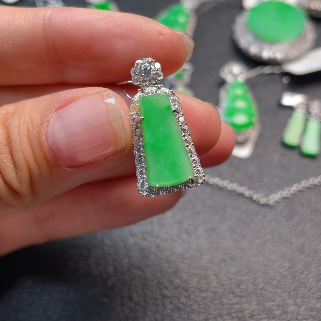 翡翠吊坠(不含链)银S925镶嵌