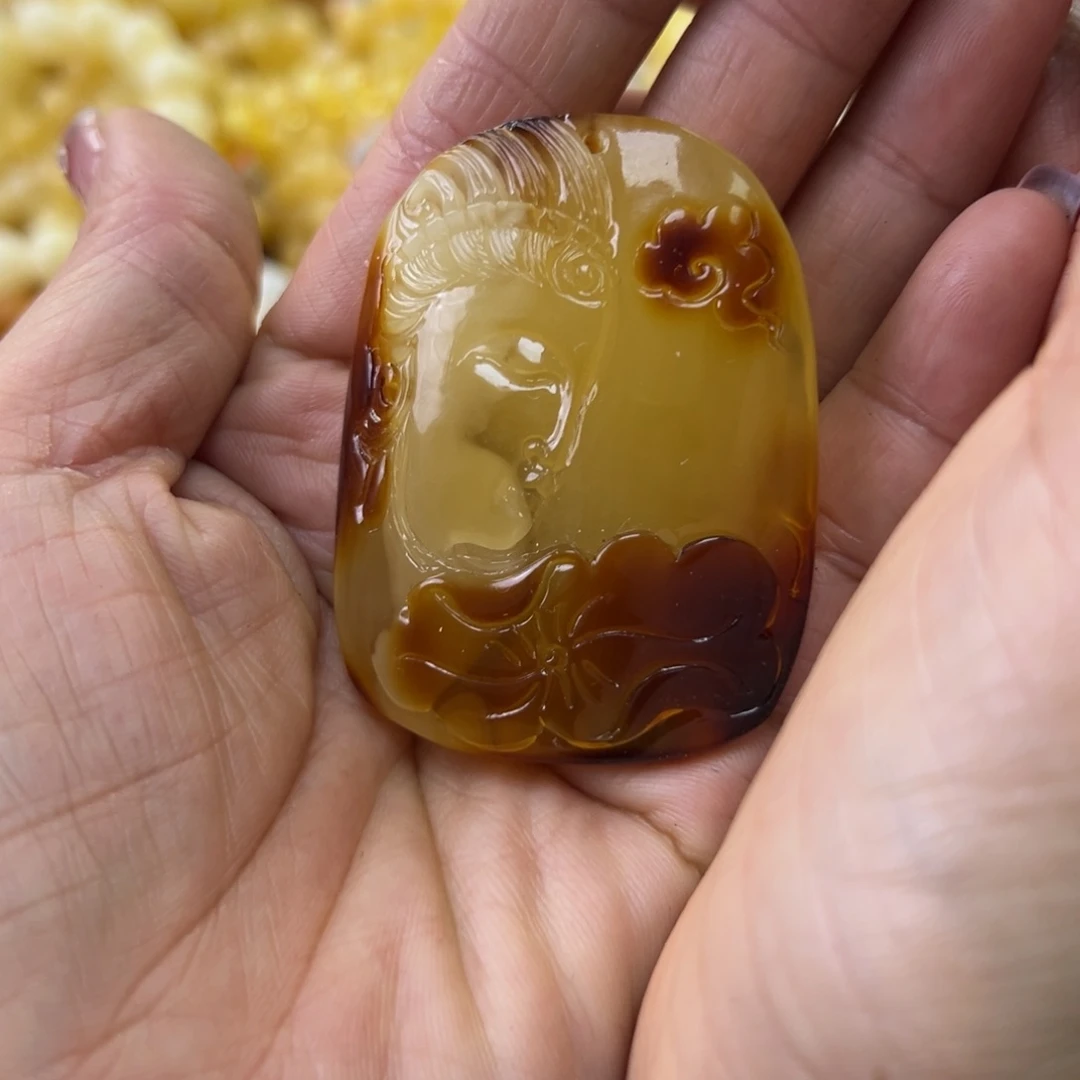 琥珀珠宝奇石未镶嵌