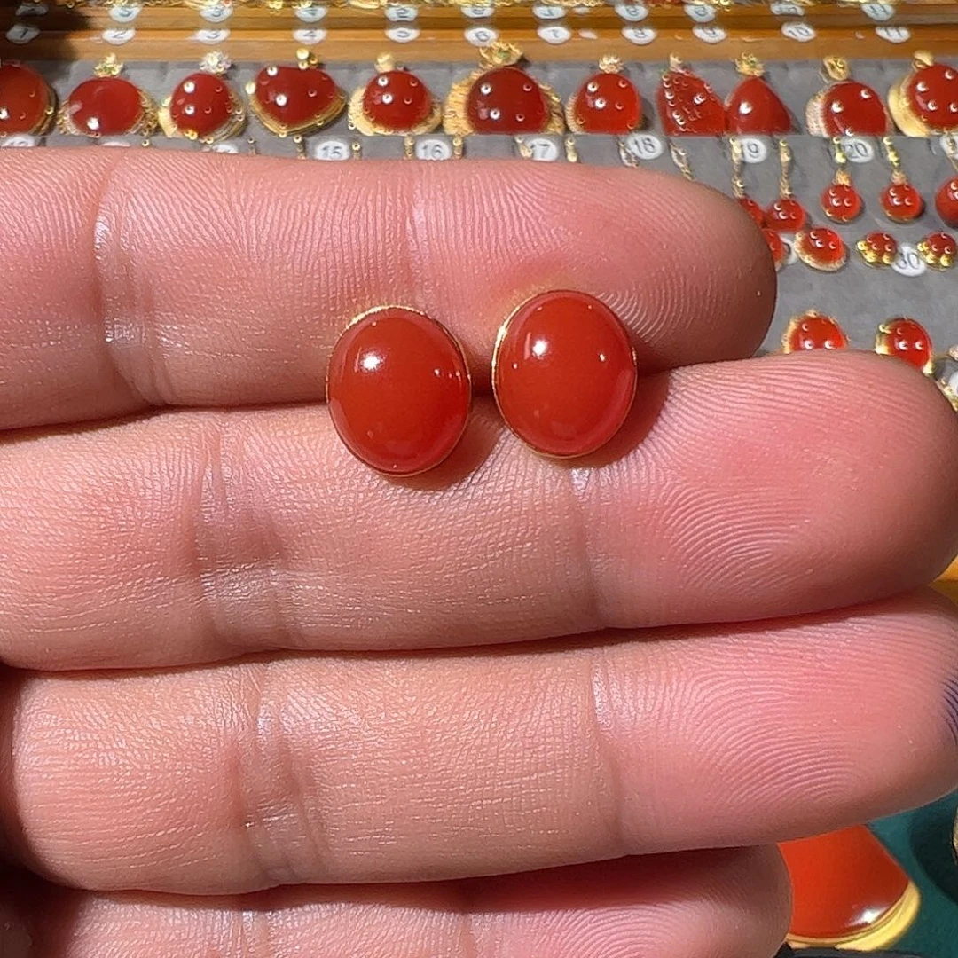 南红玛瑙18K金镶嵌耳饰