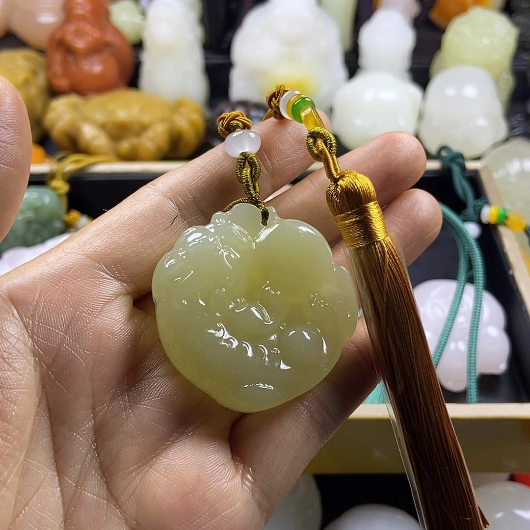 无花朵雕刻小把件