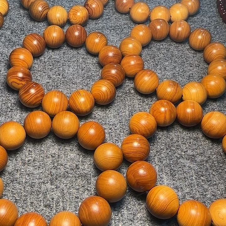 柏木（崖柏）全陈化老料把件串发一条