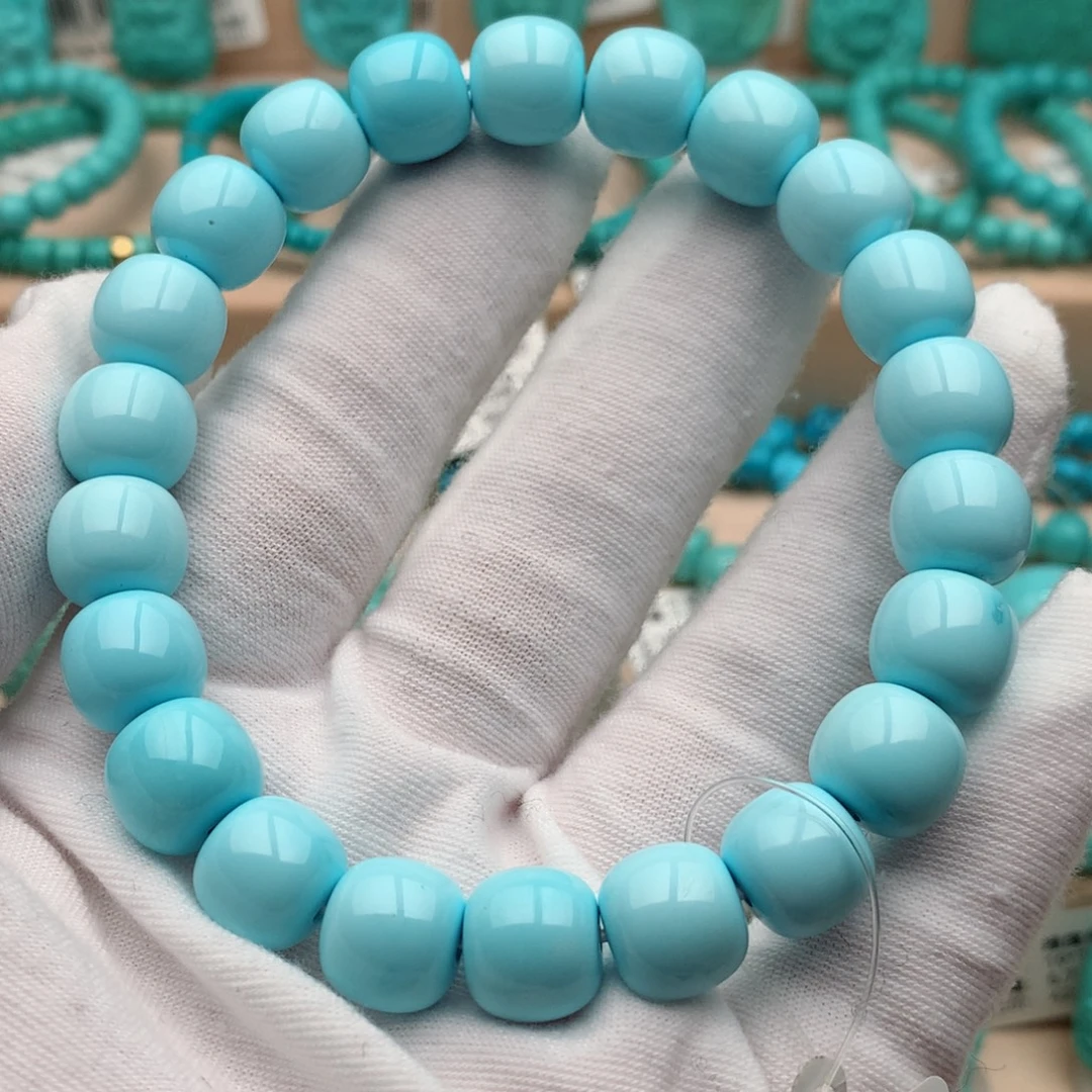 淡***笑绿松石未镶嵌珠宝奇石