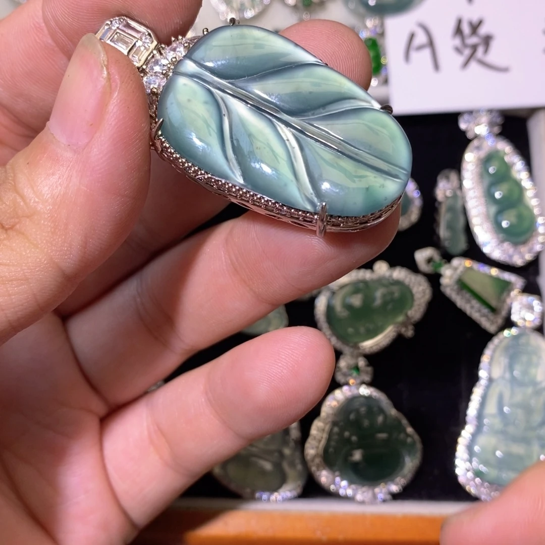 翡翠未镶嵌颈饰天然