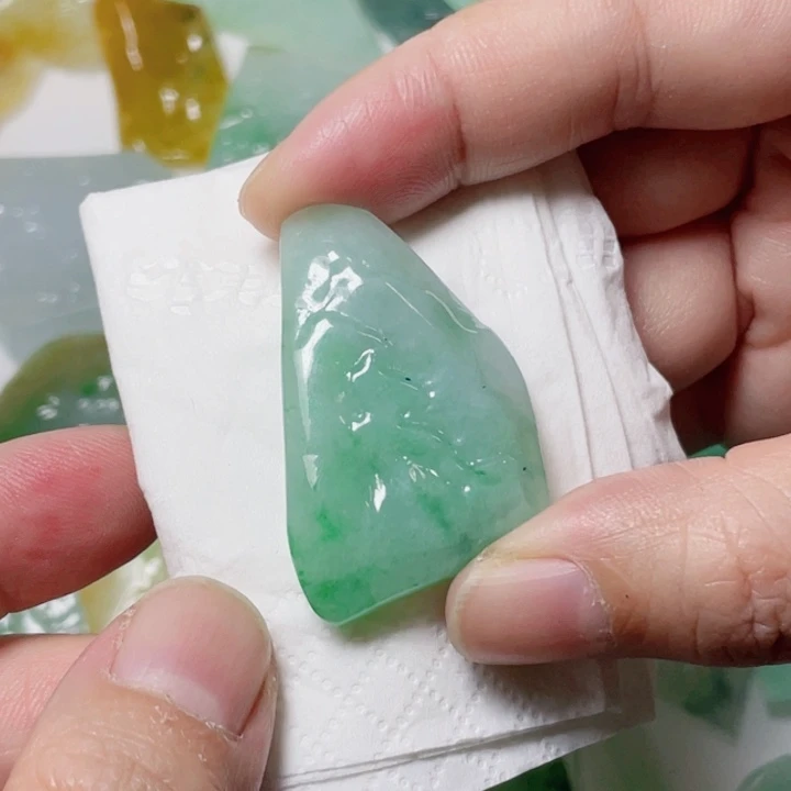 定制翡翠未镶嵌包工