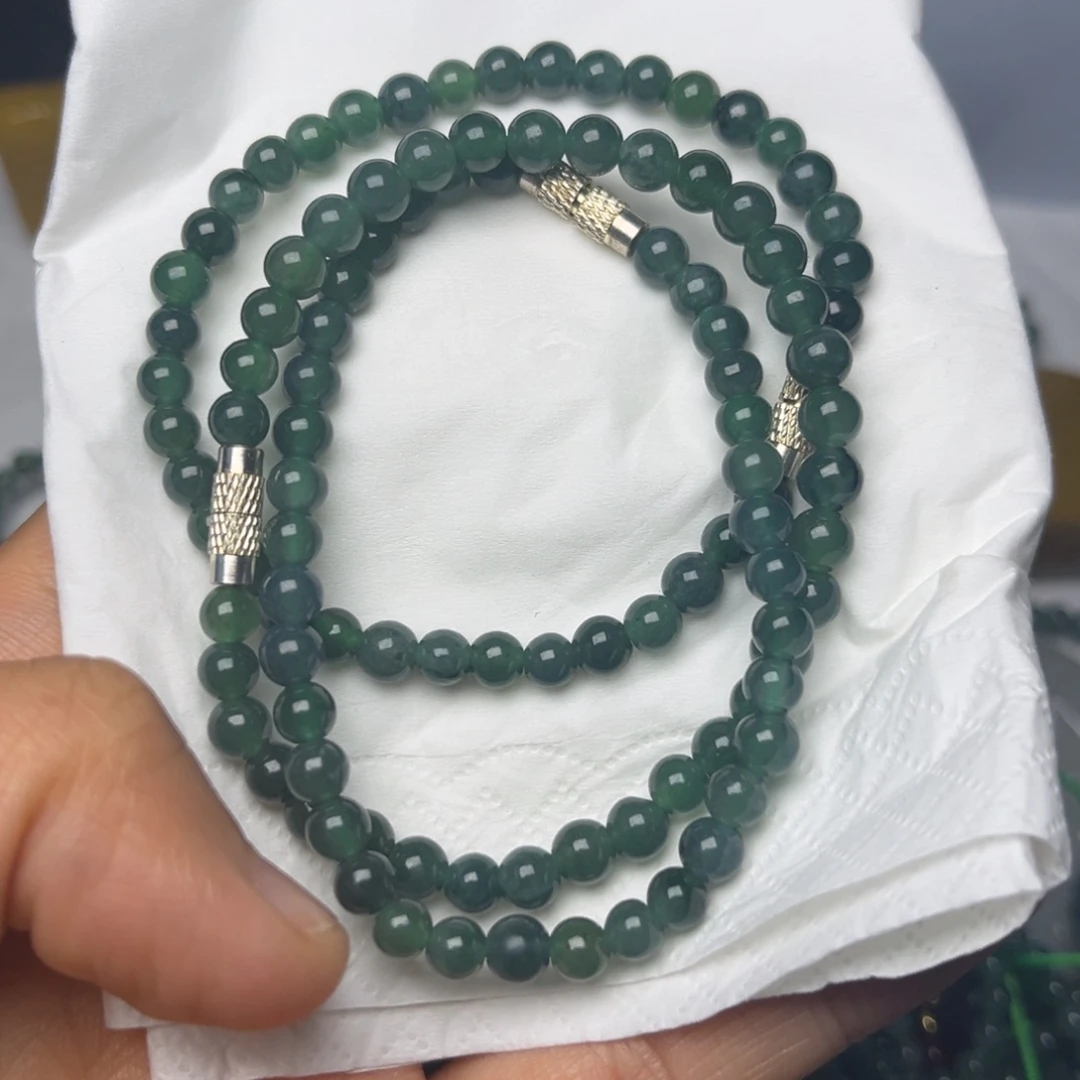 翡翠未镶嵌颈饰挂件