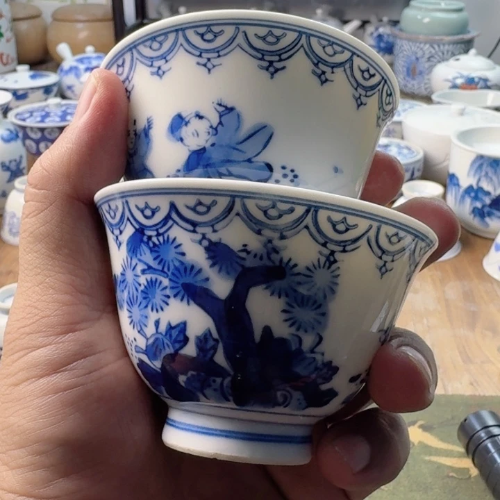 青花瓷器杯子瓷器