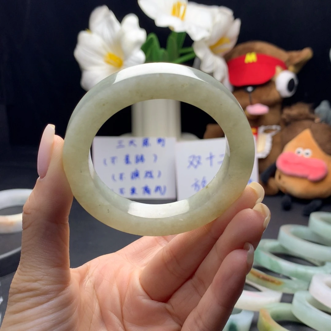 偷***猫定制翡翠未镶嵌翡翠定制53