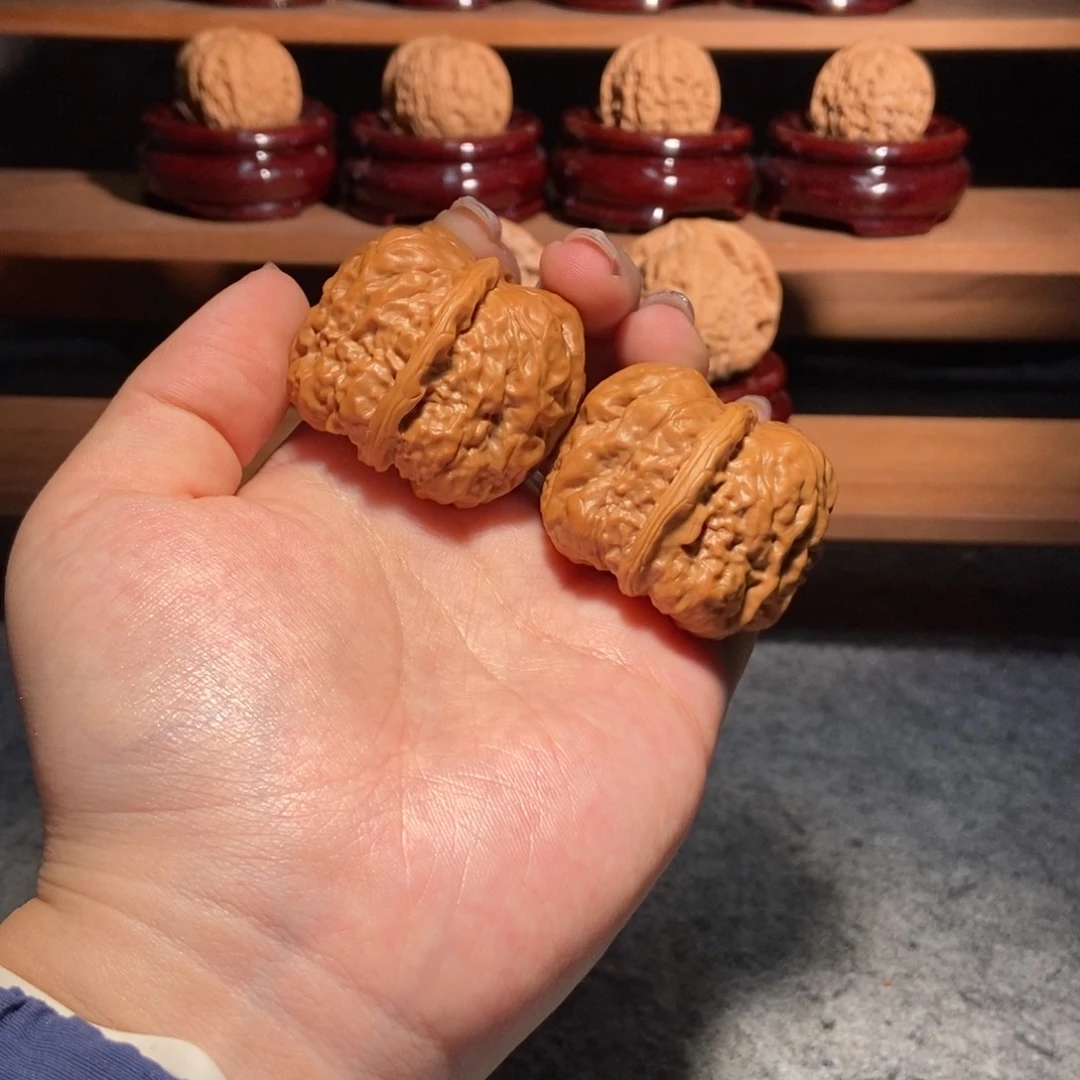 ￴***核桃手串/手链37蛤蟆头微修打底