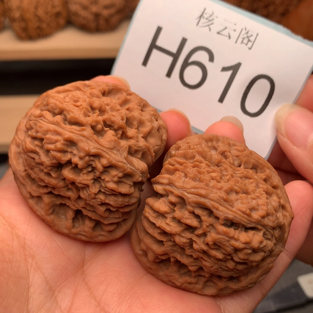 文玩核桃把件45+全品红皮涿鹿南疆石
