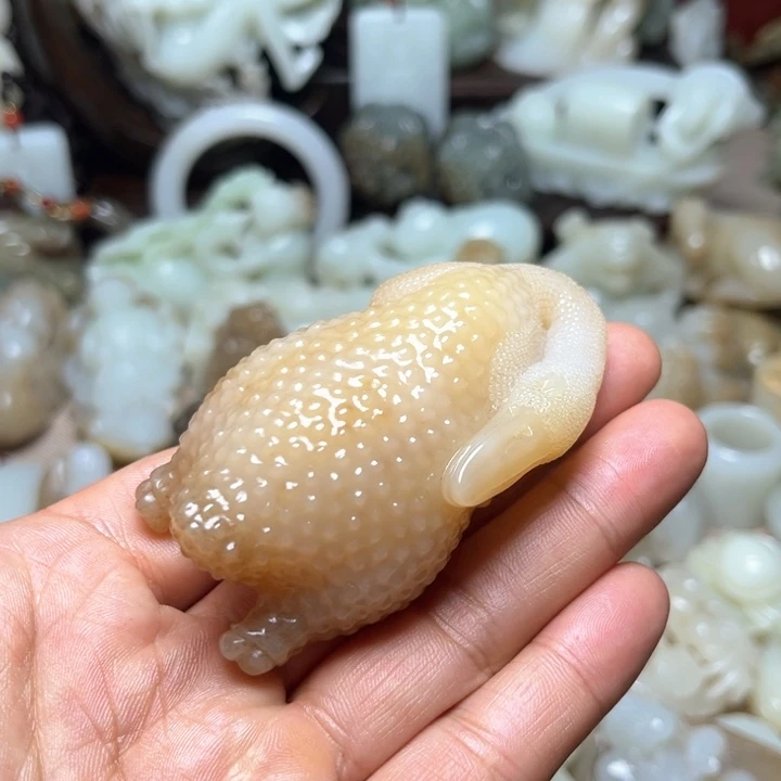 未镶嵌和田玉（糖玉）珠宝奇石
