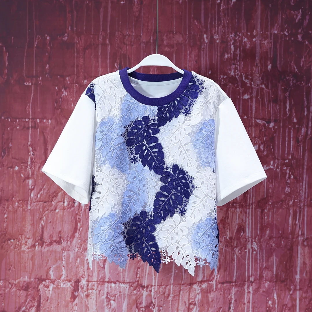 【亮哥女装】2025夏季欧版月光白拼接蕾丝时尚短款短T恤6891A