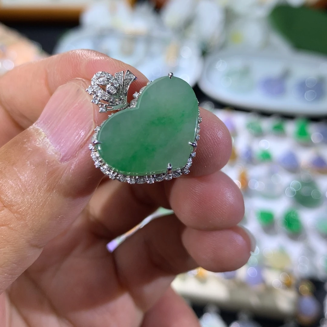 翡翠18K金镶嵌吊坠(不含链)镶嵌