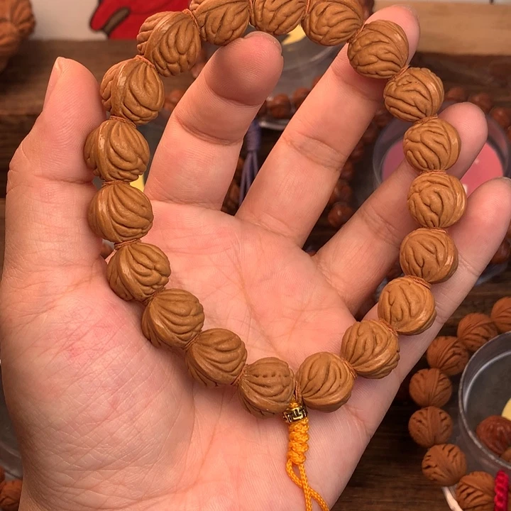 吊坠桃核15祥云手持