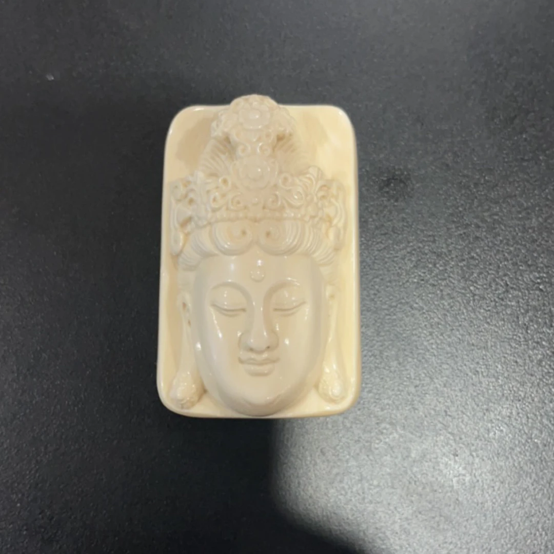 猛犸约57克雕刻件CZL1138