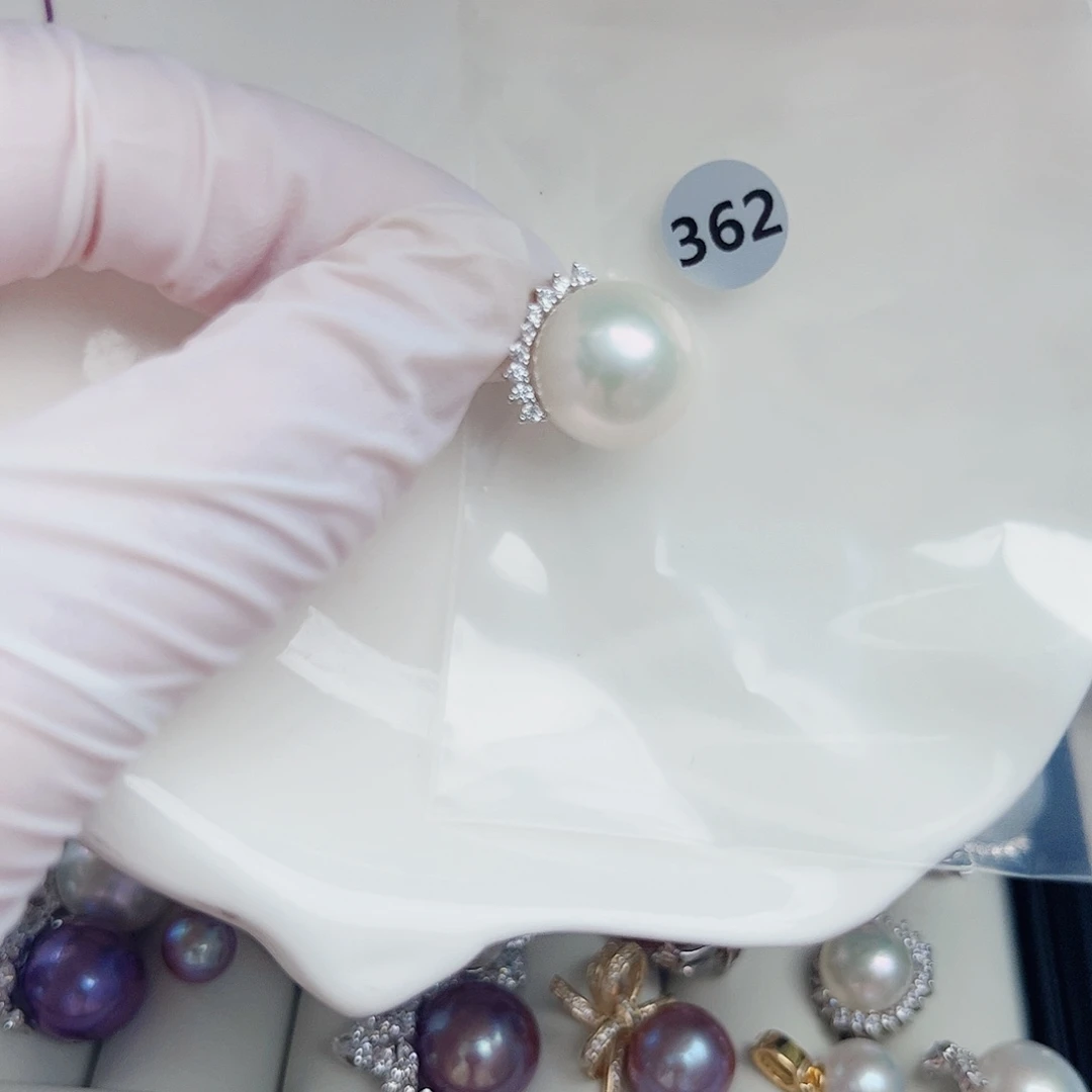 银S925镶嵌淡水珍珠耳饰