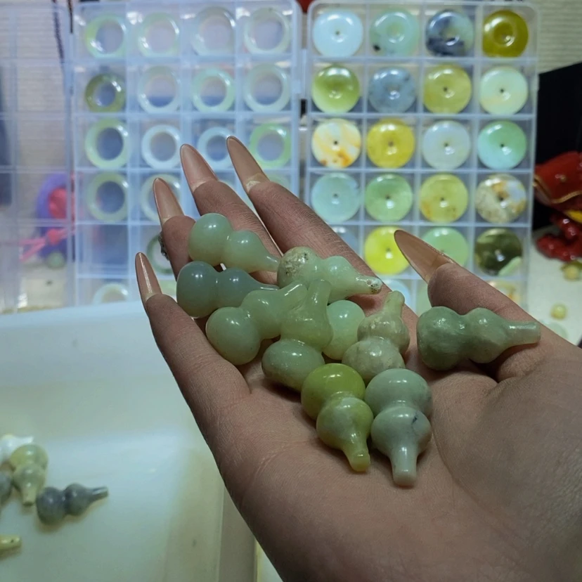 【闪购商品】蛇纹石玉其他未镶嵌524