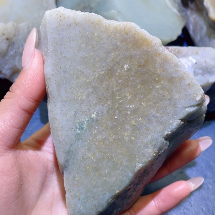 和田玉未镶嵌珠宝半成品