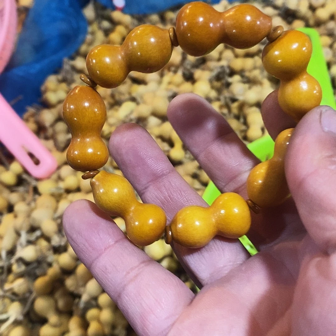 全品无暇精品草里金手串