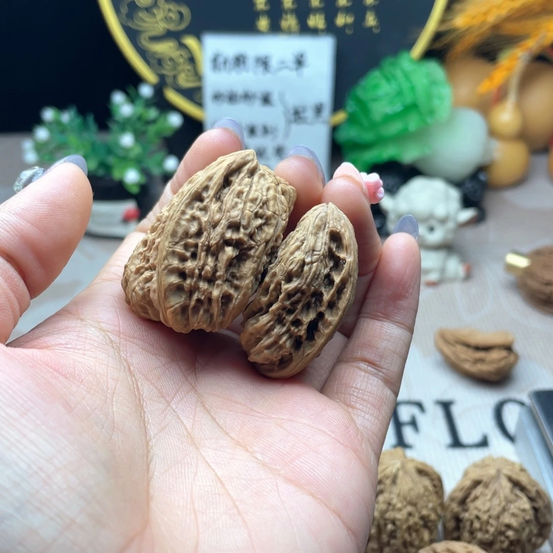 小***儿吊坠文玩核桃涿鹿南疆