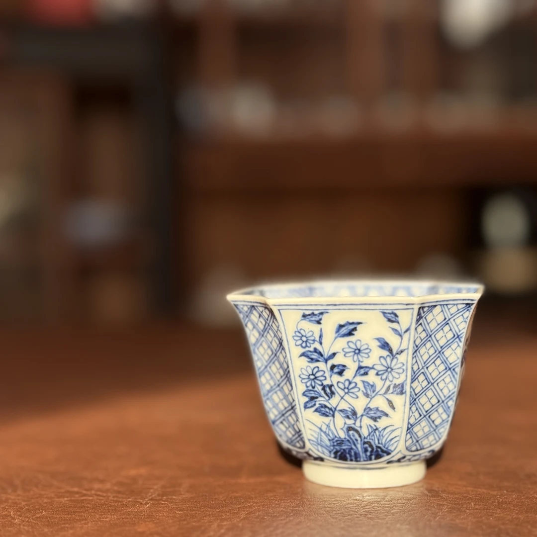 仿明折枝花铜钱纹四方主人杯 使用容量80cc左右 手工有差异