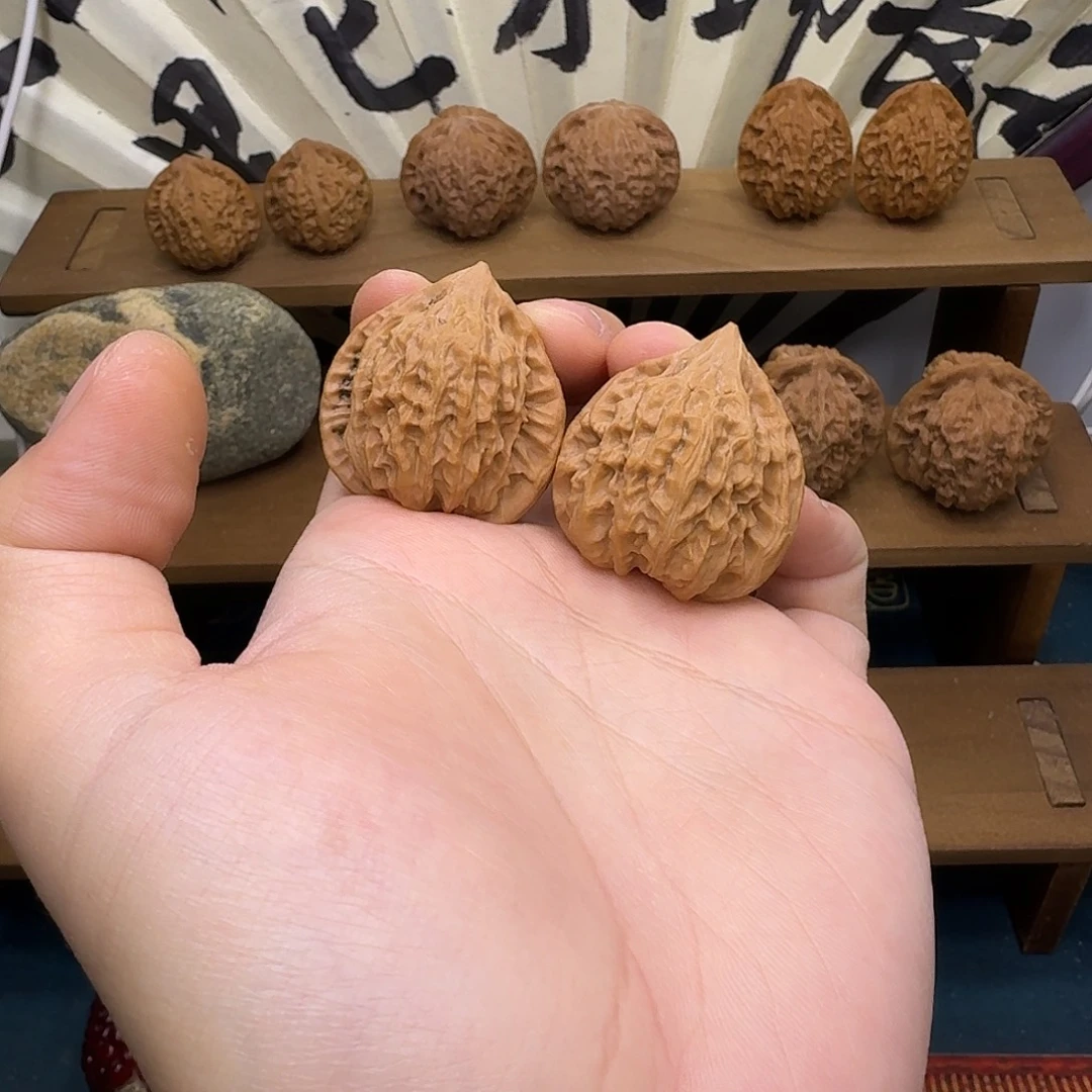 文玩核桃吊坠野生火焰