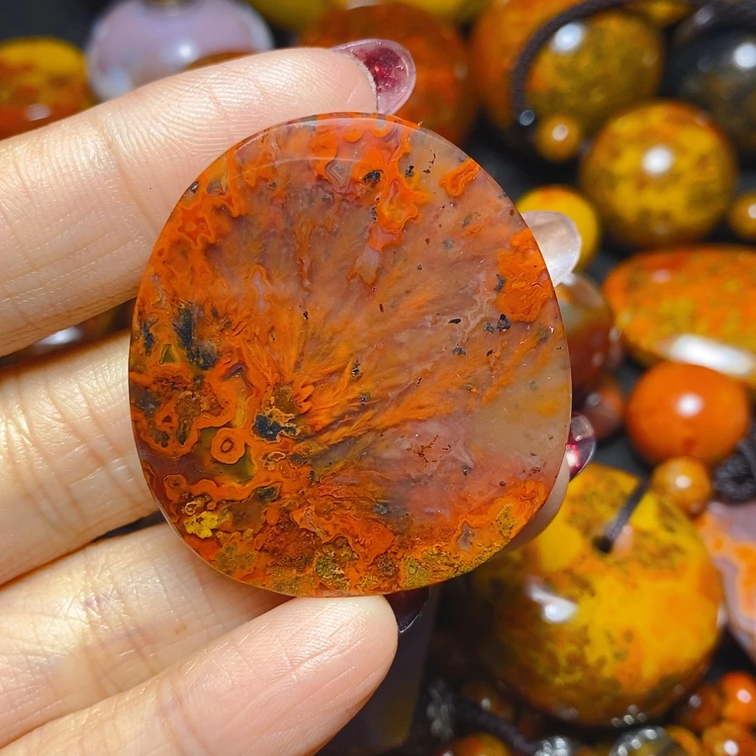 玛瑙/玉髓未镶嵌颈饰