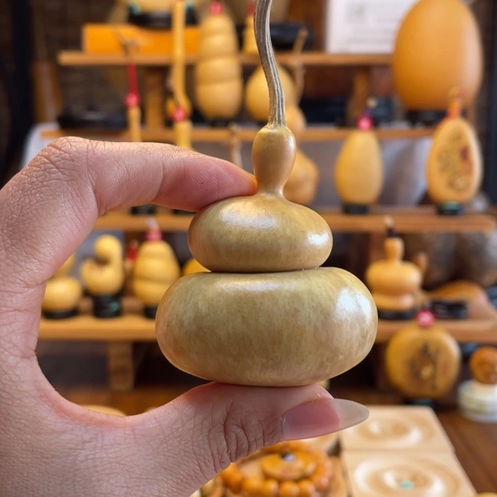 东***峡天然葫芦自然生长