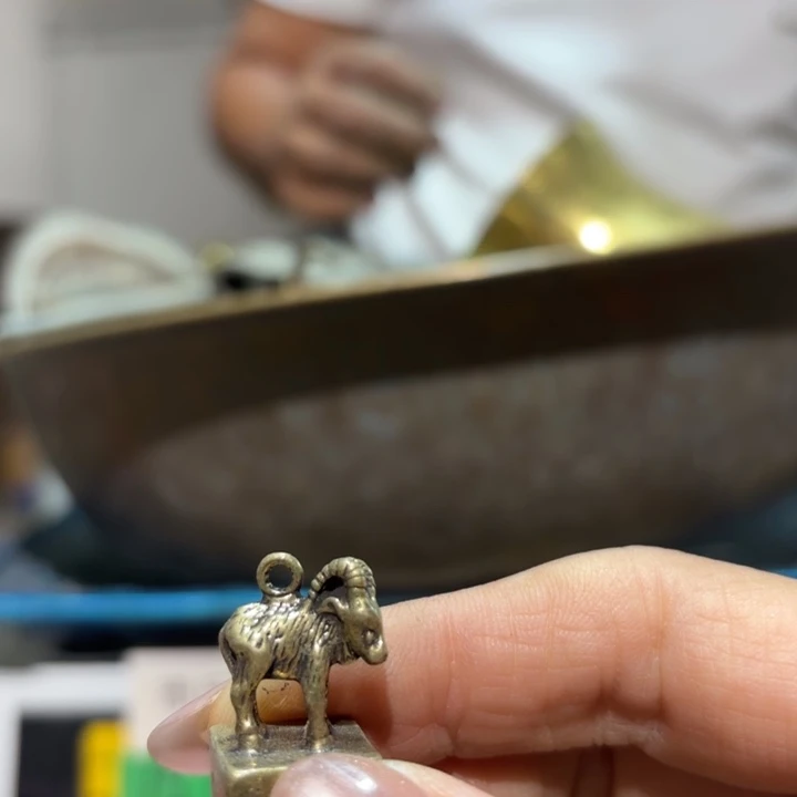 094 铜器物品理性消费