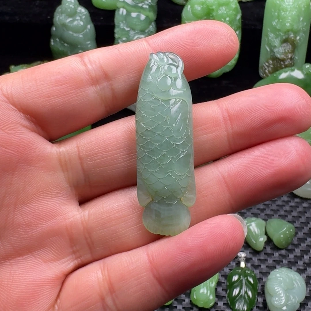 和田玉未镶嵌耳饰