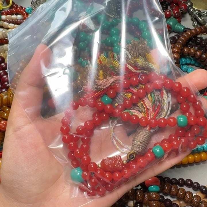 杨***涛琉璃颈饰哈哈哈哈
