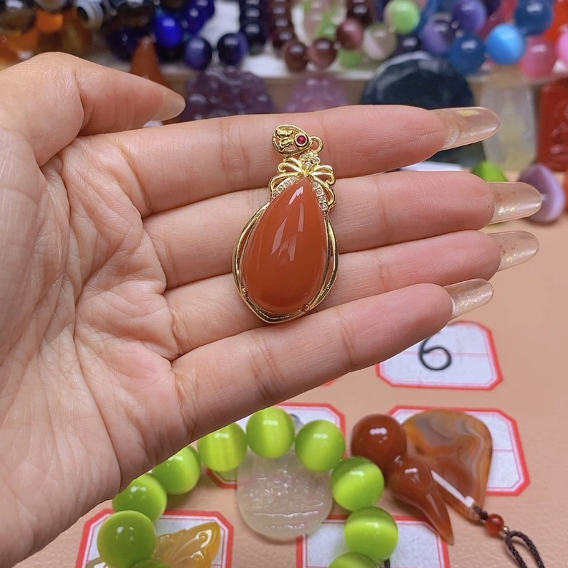 【闪购商品】玛瑙/玉髓颈饰未镶嵌南*